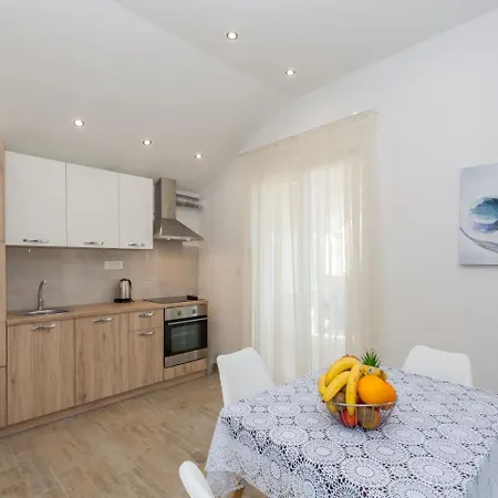Spacious In Sveti Petar Na Moru With Pool *