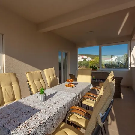 Spacious In Sveti Petar Na Moru With Pool Villa *