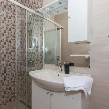 Villa Spacious In Sveti Petar Na Moru With Pool *