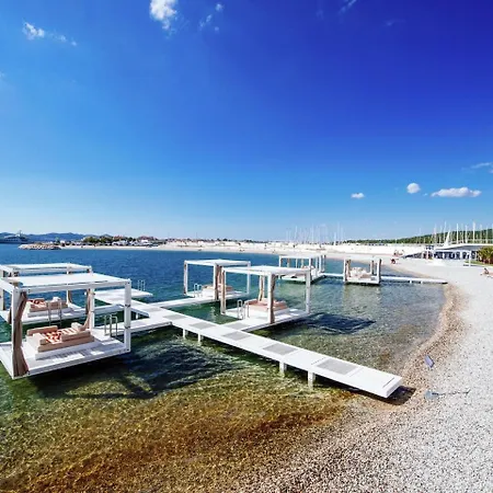 Spacious In Sveti Petar Na Moru With Pool Villa *